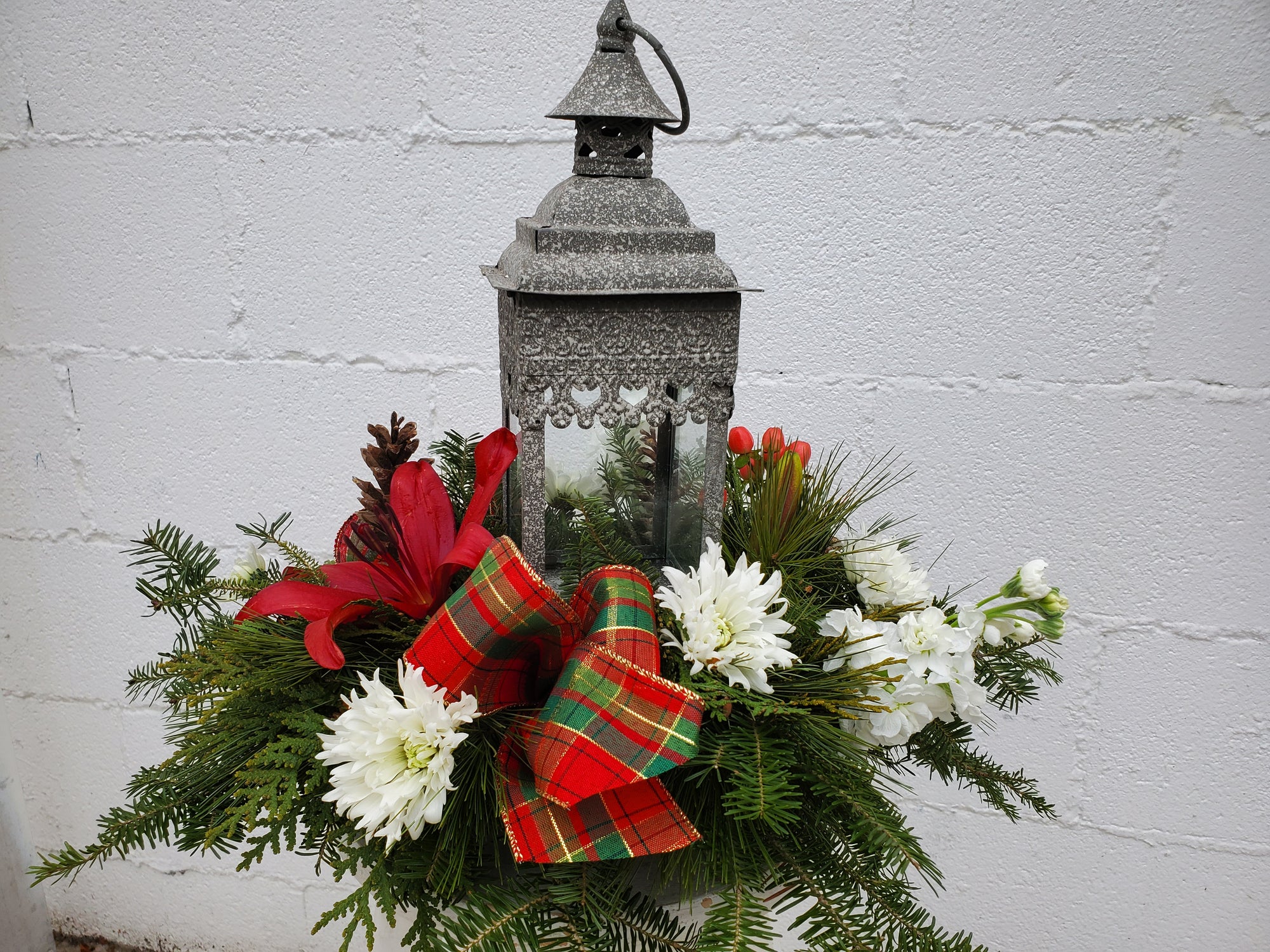 Lantern Holiday Centerpiece