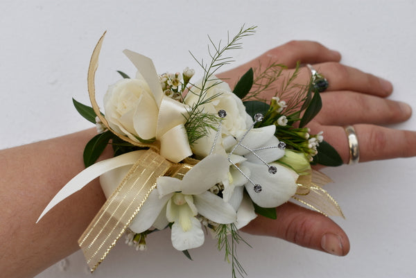 Show- stopper corsage